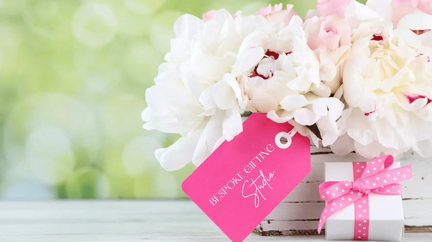 Is it worth customizing gift hampers?